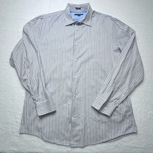 VTG Banana Republic Men's Blue and White Striped Dress Shirt